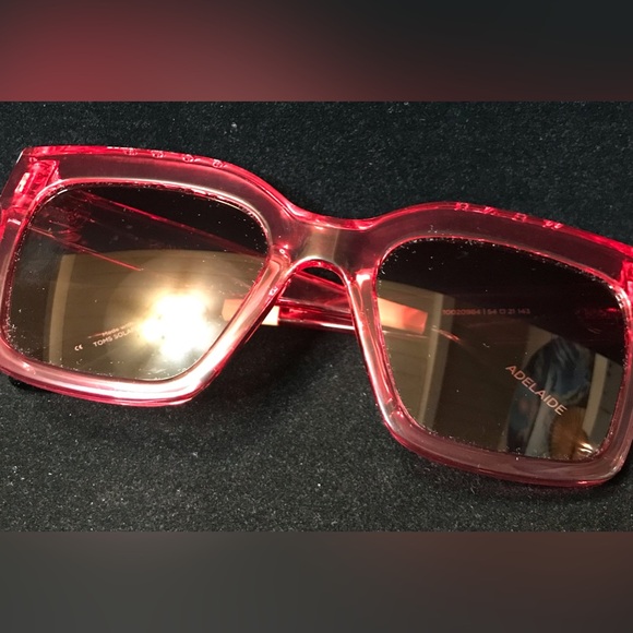 TOMS Adelaide Pink Flash Crystal Sunglasses with Brown Gradient Lenses - Picture 2 of 12